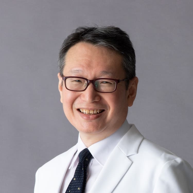 監修医師で形成外科専門医の吉種克之先生